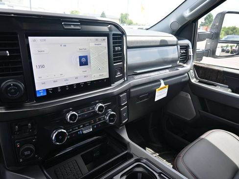 New 2026 Ford F250 Lariat w/ Black Appearance Package AWD/4WD image 32