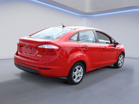 Used 2015 Ford Fiesta SE w/ Comfort Package FWD image 7