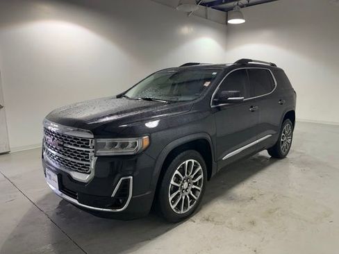 Certified 2020 GMC Acadia Denali w/ Technology Package AWD/4WD image 3