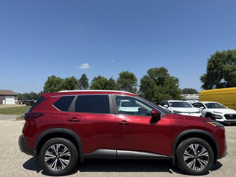 Used 2023 Nissan Rogue SV w/ SV Premium B Package AWD/4WD image 2