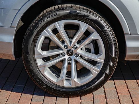 Certified 2025 Audi Q7 2.0T Premium w/ Convenience Package image 10