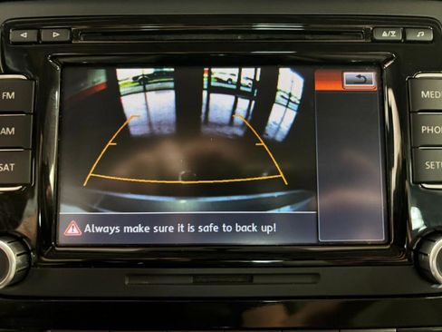 Used 2014 Volkswagen Passat 2.5 SE image 21