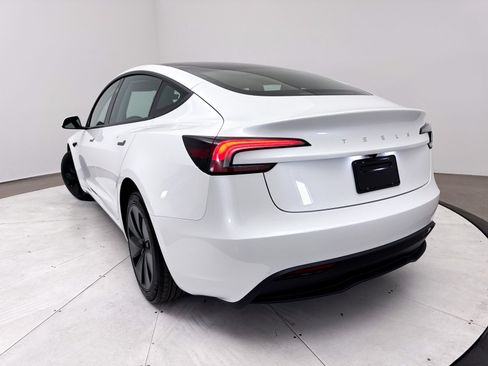 Used 2025 Tesla Model 3 Long Range RWD image 8