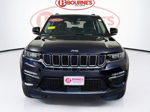 Used 2023 Jeep Grand Cherokee Limited AWD/4WD image 6