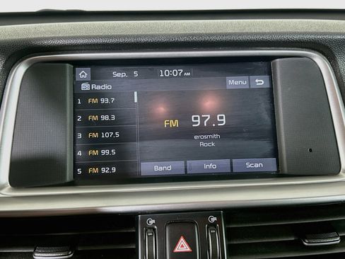 Used 2019 Kia Optima LX FWD image 21