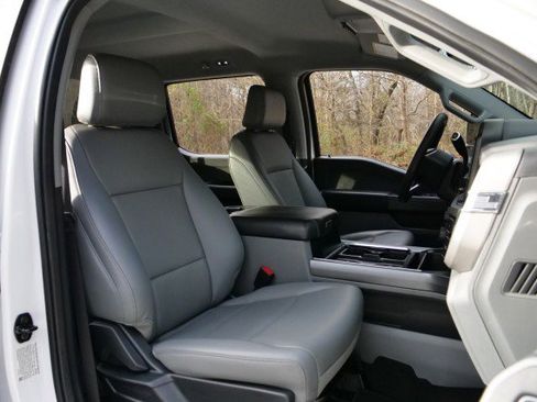 Used 2023 Ford F450 XLT w/ XLT Value Package image 35