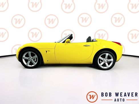 Used 2007 Pontiac Solstice Convertible w/ Premium Package image 4