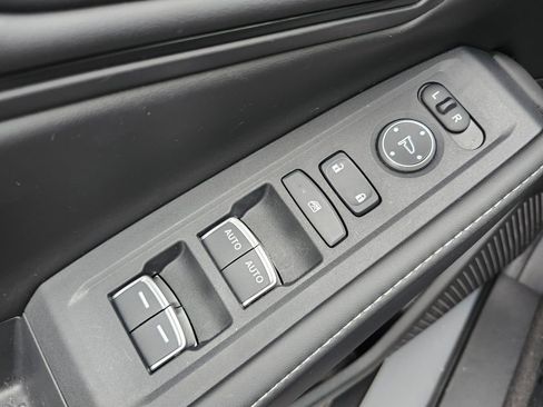 Used 2024 Honda Accord Sport image 31