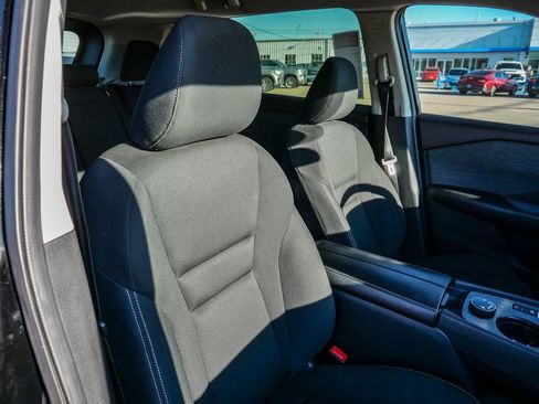 Used 2023 Nissan Rogue S image 16