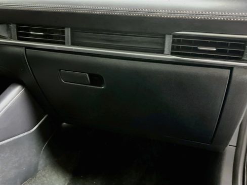 Used 2024 MAZDA MAZDA3 s FWD image 34