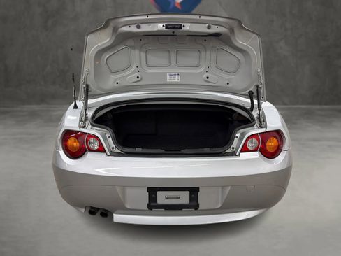 Used 2003 BMW Z4 2.5i RWD image 10