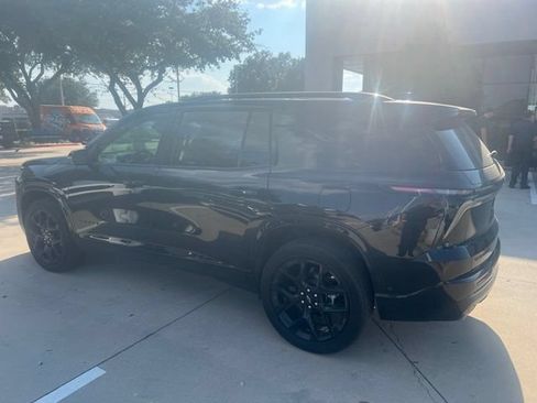 Used 2026 Chevrolet Traverse RS FWD image 5