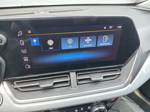Used 2026 Chevrolet Trax LT FWD image 19