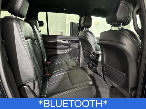 Used 2024 Jeep Wagoneer L Series II image 13