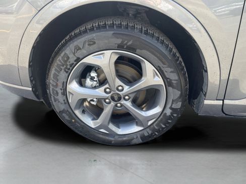 Used 2023 Ford Escape ST-Line image 9