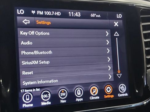 Used 2021 Jeep Grand Cherokee Laredo X AWD/4WD image 47
