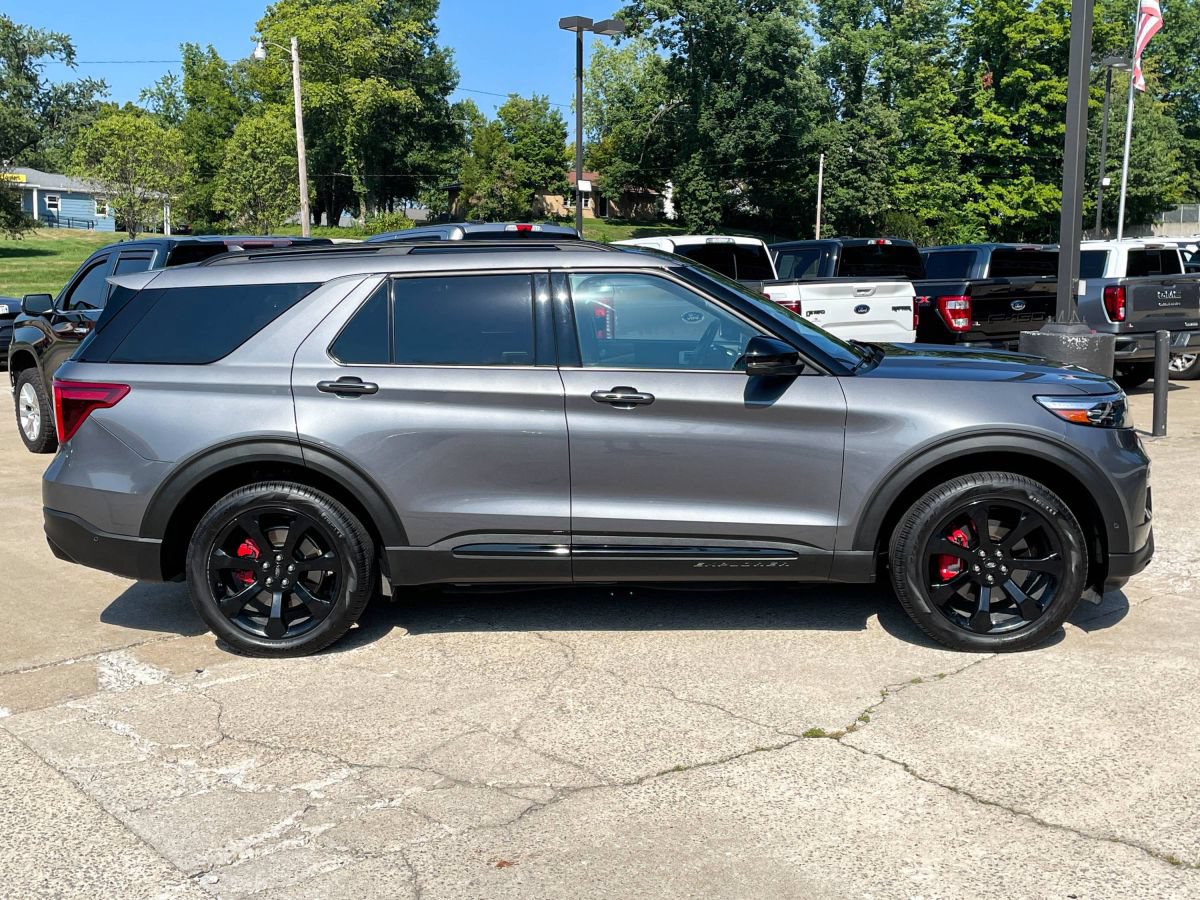 Used 2021 Ford Explorer ST w/ Equipment Group 401A AWD/4WD image 4