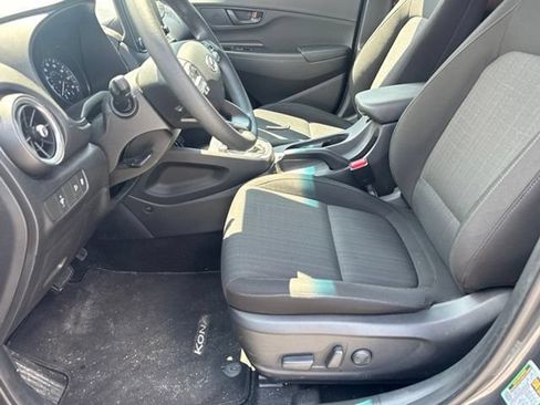 Used 2023 Hyundai Kona SEL AWD/4WD image 10