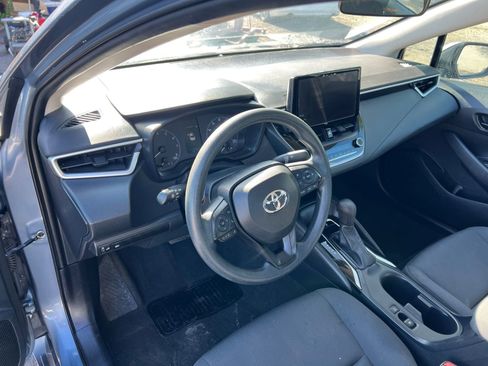 Used 2023 Toyota Corolla LE FWD image 18