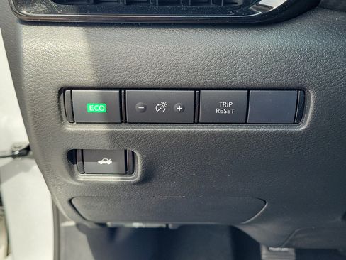 Certified 2023 Nissan Sentra SV w/ All-Weather Package FWD image 22