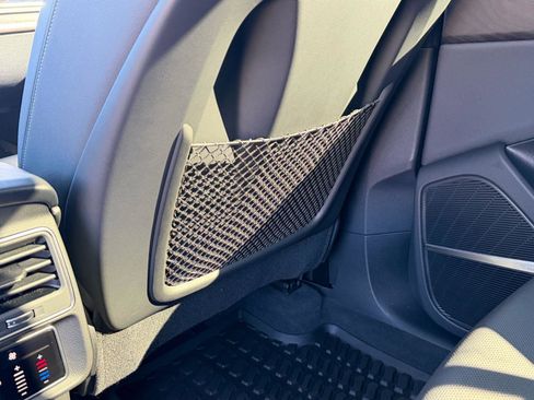 Used 2022 Audi Q8 Premium Plus w/ Premium Plus Package image 45