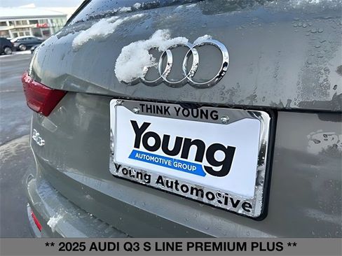 Used 2025 Audi Q3 2.0T Premium Plus w/ Premium Plus Package image 12