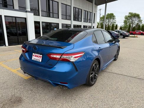 Used 2020 Toyota Camry XSE FWD image 5