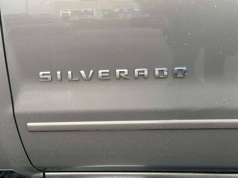 Used 2017 Chevrolet Silverado 1500 LT w/ All Star Edition AWD/4WD image 34