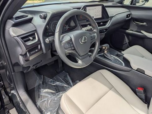 Used 2024 Lexus UX 250h FWD image 15