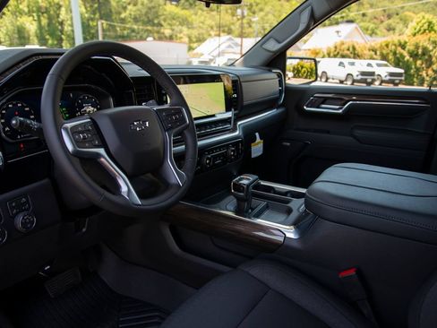 New 2026 Chevrolet Silverado 1500 LT Trail Boss w/ Safety Package AWD/4WD image 19