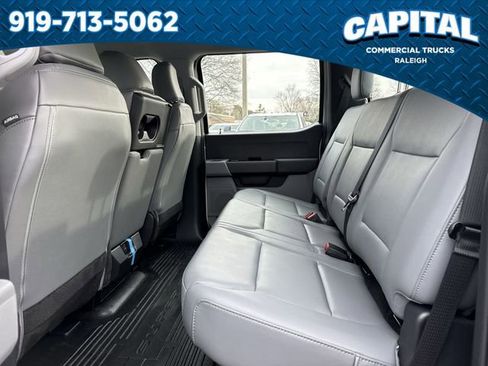 New 2026 Ford F250 XL w/ XL Chrome Package AWD/4WD image 17