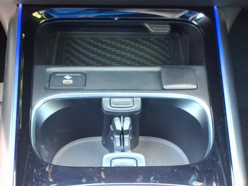 Certified 2025 Mercedes-Benz GLA 250 4MATIC image 19