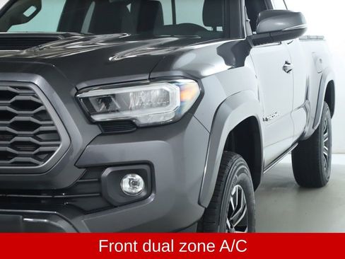 Used 2022 Toyota Tacoma TRD Sport image 6