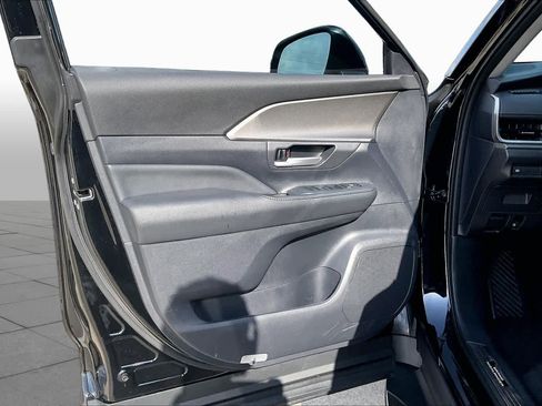 Used 2026 Toyota Grand Highlander AWD image 21