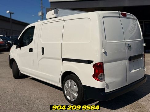 Used 2015 Nissan NV200 SV FWD image 5