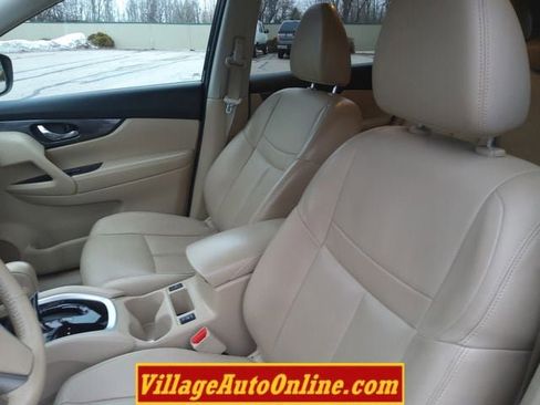 Used 2015 Nissan Rogue SL w/ SL Premium Package image 18