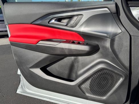 New 2026 Chevrolet Equinox EV RS image 10