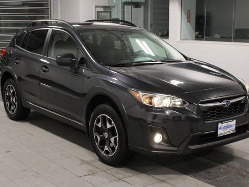 Used 2018 Subaru Crosstrek 2.0i Premium w/ Moonroof Package image 3