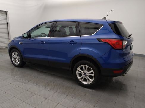 Used 2019 Ford Escape SE image 3