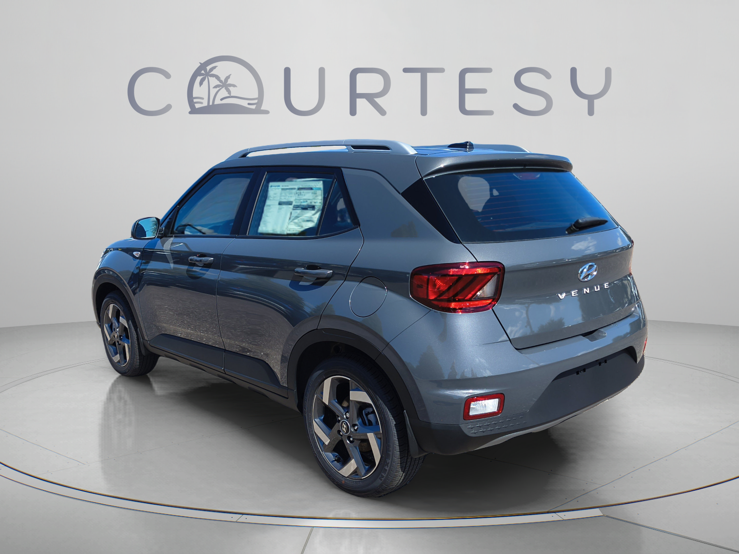New 2026 Hyundai Venue SEL FWD image 3