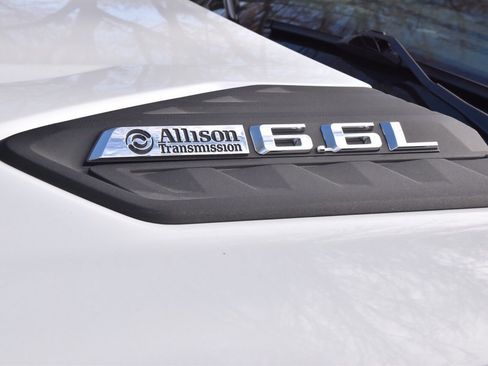 Used 2025 Chevrolet Silverado 2500 LT w/ Safety Package image 40