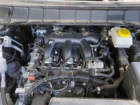 Certified 2025 Nissan Pathfinder SL AWD/4WD image 27
