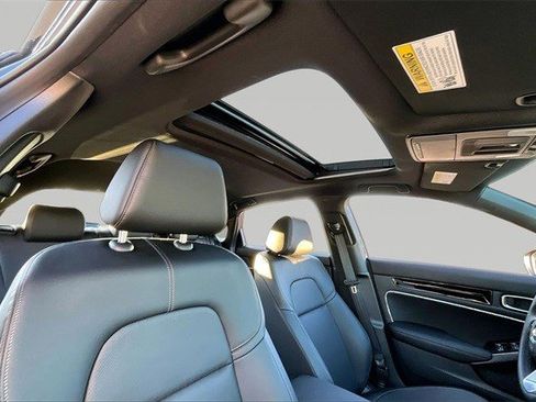 Certified 2025 Honda Civic Sport Touring image 24