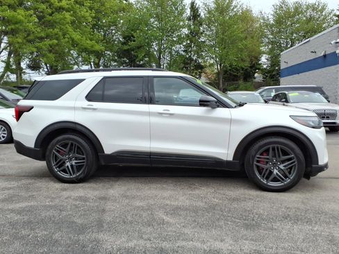 Certified 2025 Ford Explorer ST w/ Sun And Sound Package AWD/4WD image 3