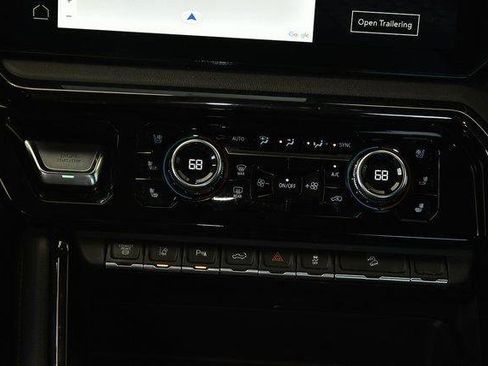 Used 2024 GMC Sierra 2500 AT4 AWD/4WD image 42