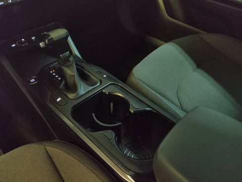 Used 2025 Kia K4 FWD image 26