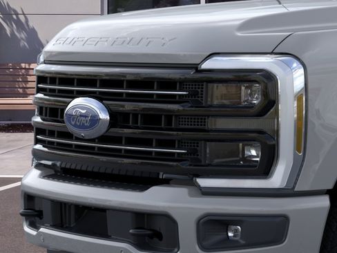New 2026 Ford F250 Platinum w/ FX4 Off-Road Package AWD/4WD image 17