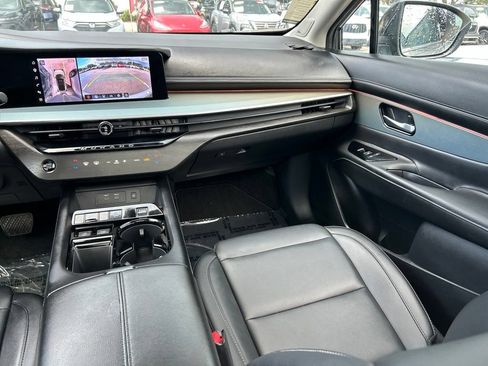 Certified 2025 Nissan Murano SL AWD/4WD image 13