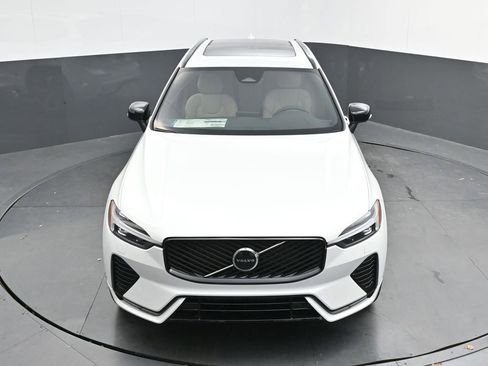 New 2026 Volvo XC60 B5 Core w/ Climate Package image 30