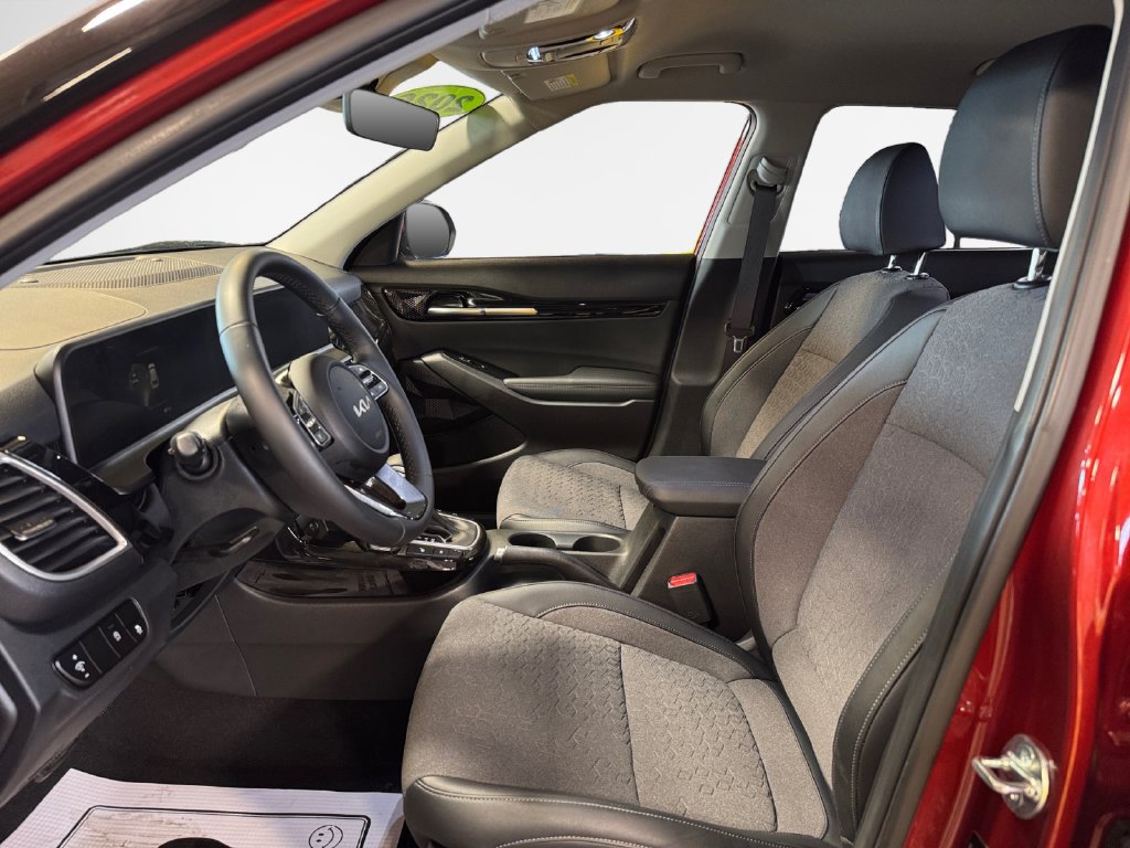 Certified 2026 Kia Seltos S AWD/4WD image 12